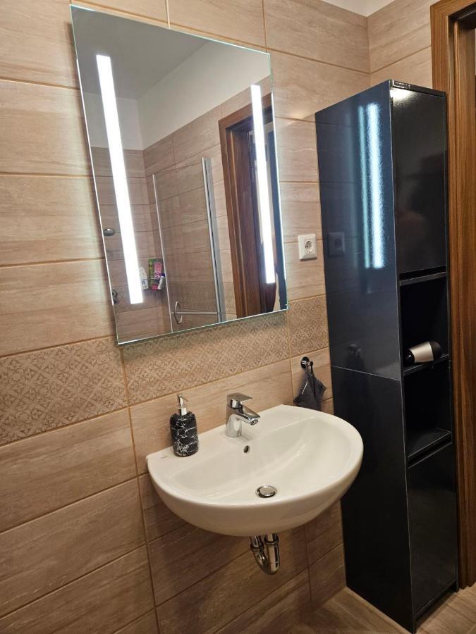 N&Z Apartman Close To The Downtown Διαμέρισμα Βουδαπέστη Εξωτερικό φωτογραφία